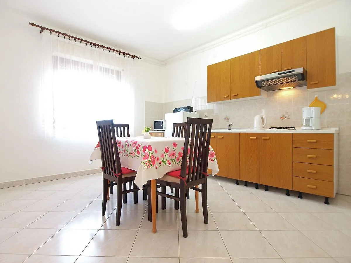 Apartments Silvano 1563 Pula Croatia